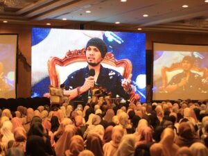 Sharing Time bersama Ustadz Hanan Attaki - Sewa Lighting Semarang - Harga Sewa Lighting Semarang Murah
